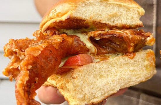 Saint Laurent Café-Bistro